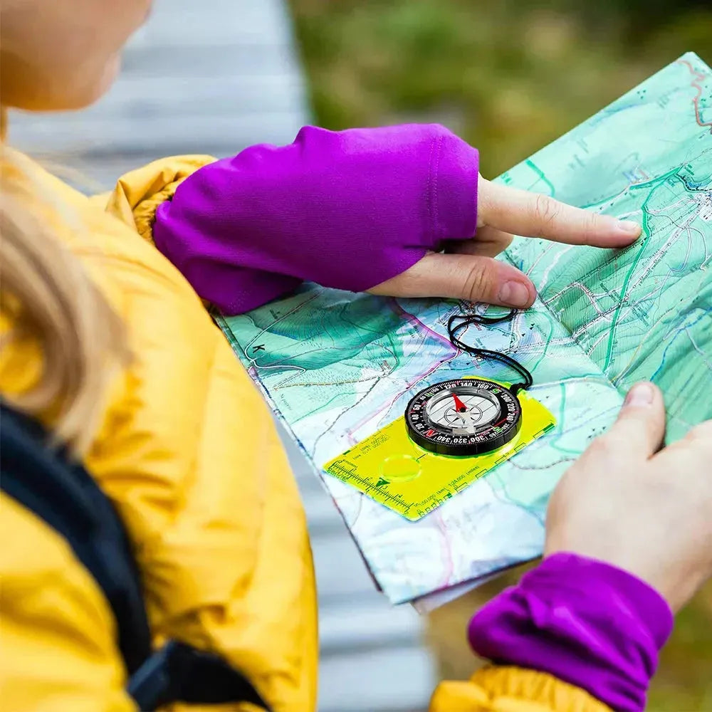 Compass for Orienteering and Outdoor Life